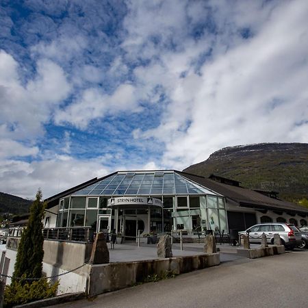 Stryn Hotel Екстериор снимка
